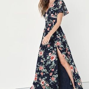 NWT Lulus maxi dress with slit and low back, wedding, party, dinner dress size S